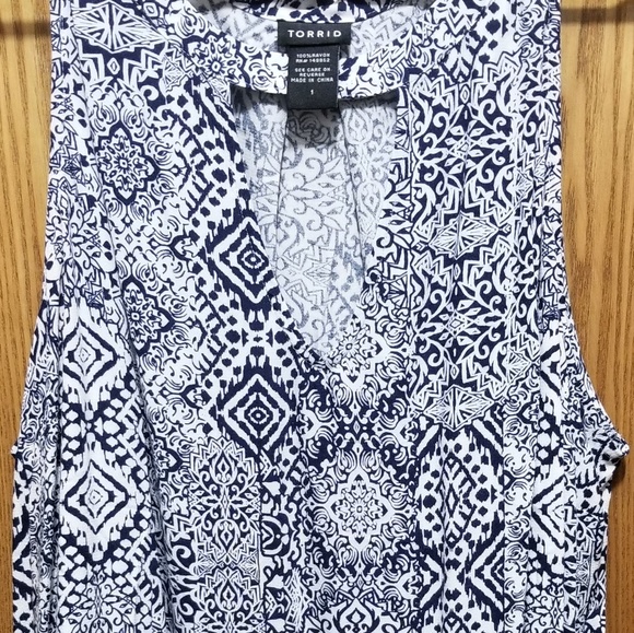 Torrid Tank top - Picture 4 of 5